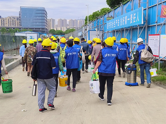 專業保潔團隊